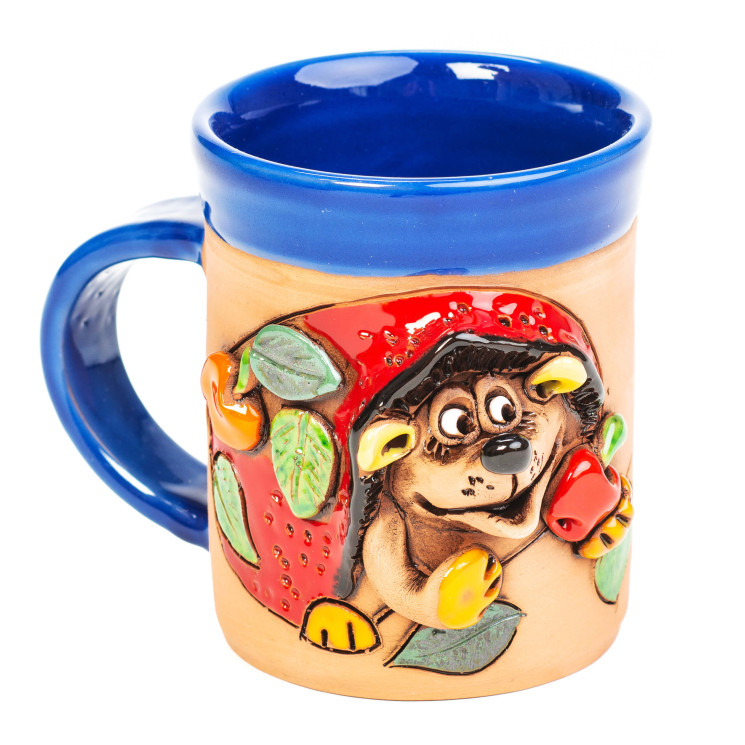 Mėlynas keraminis puodelis su raudonu ežiu