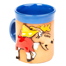 Mėlynas keraminis puodelis su briedžiu, turinčiu baltas kojas