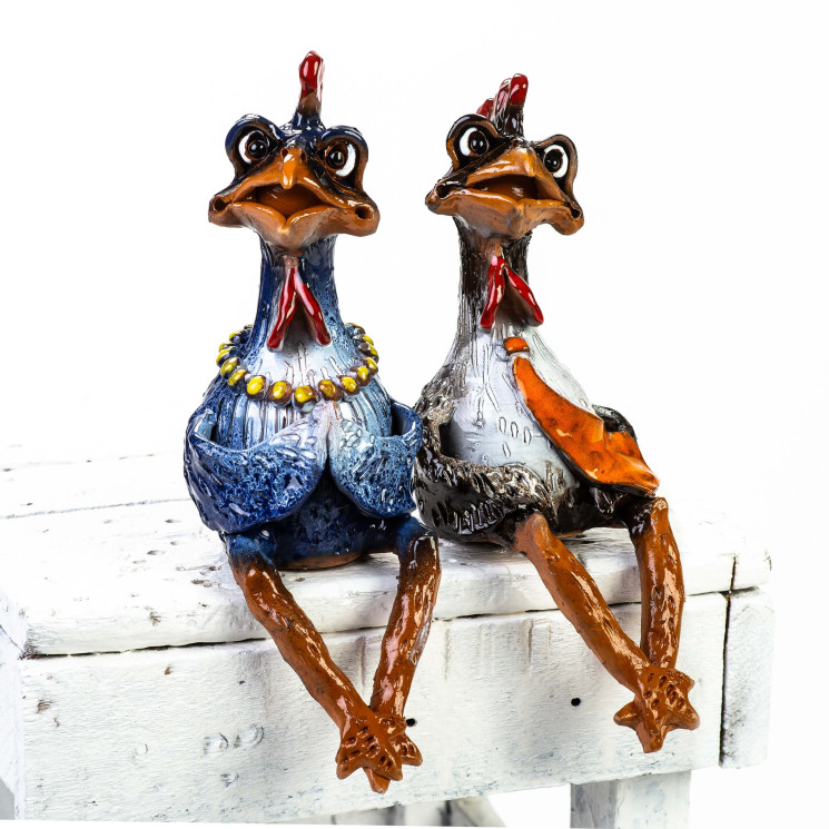 Sėdinčių fogūrų rinkinys su įvairiaspalvėmis vištomis, 2 dalių