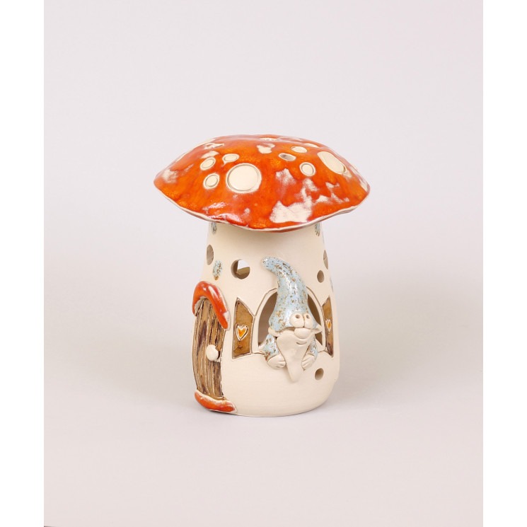 Grybo formos namelis su nykštuku - dydis III, M