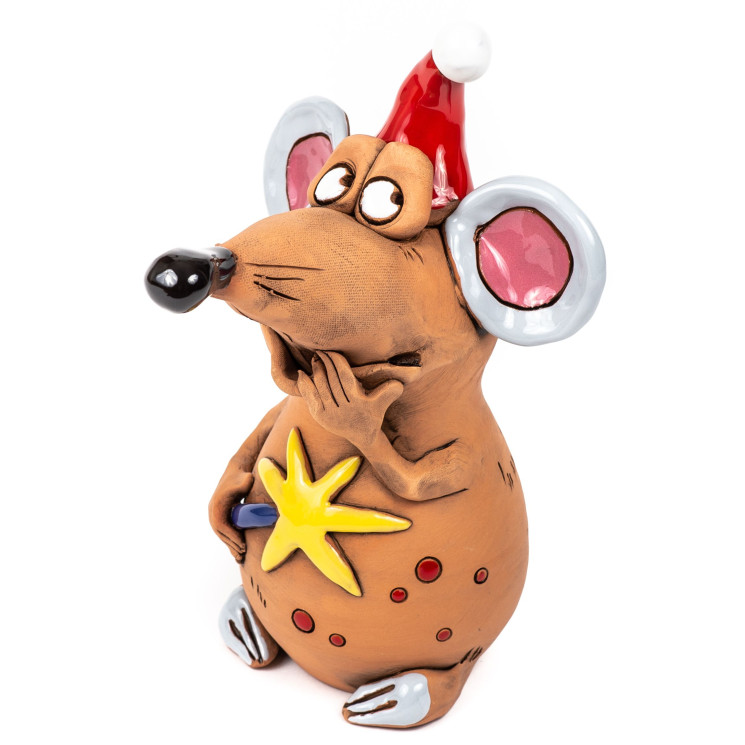 Keraminė pelė su žvaigždute su Kalėdų skrybėlę